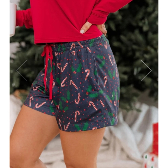 Pink lily Christmas PJ shorts - Picture 3 of 6